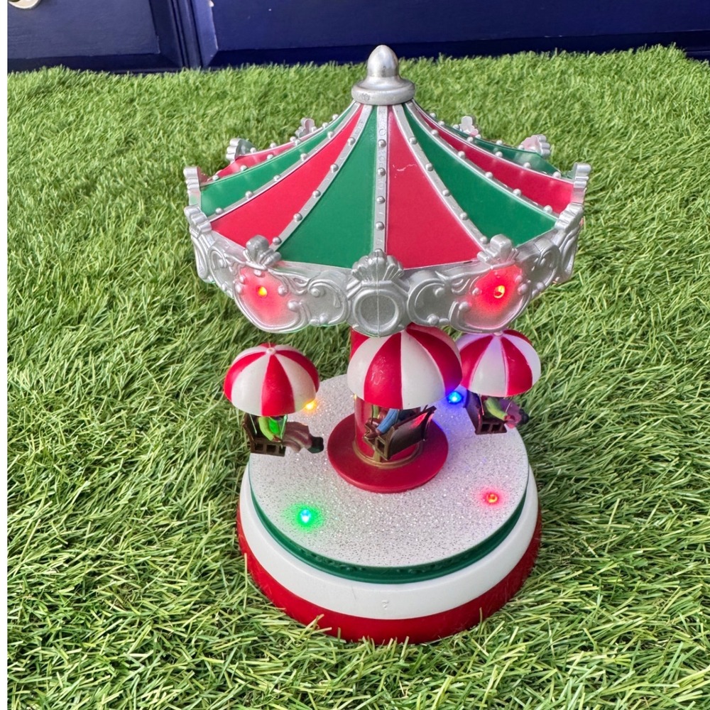 Unbranded Musical Carousel Christmas Village Decor Medium Red Green Excellent